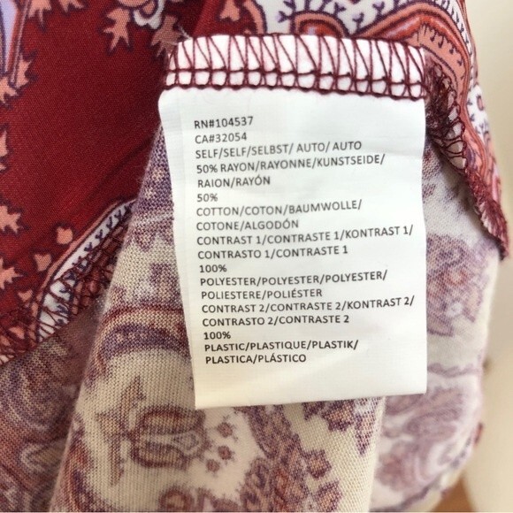 Anthropologie Tiny Blouse Womens Small Red Devas Popover Paisley Sequin Roll Tab - Picture 11 of 11